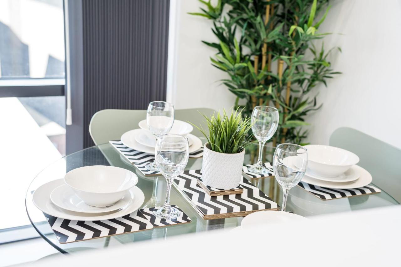 Host & Stay - The Baltic Penthouse 3 Ливърпул Екстериор снимка